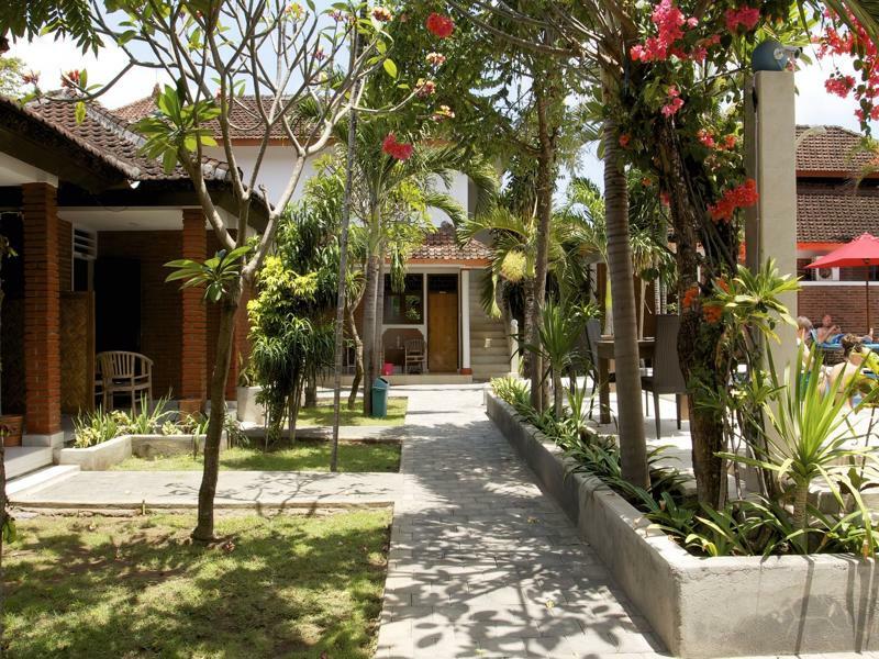 Ayu Lili Garden Hotel Kuta Kuta Lombok Extérieur photo